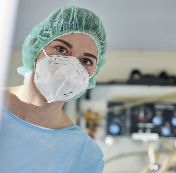 Handschuhe und Masken entsorgen: fachgerecht & sicher